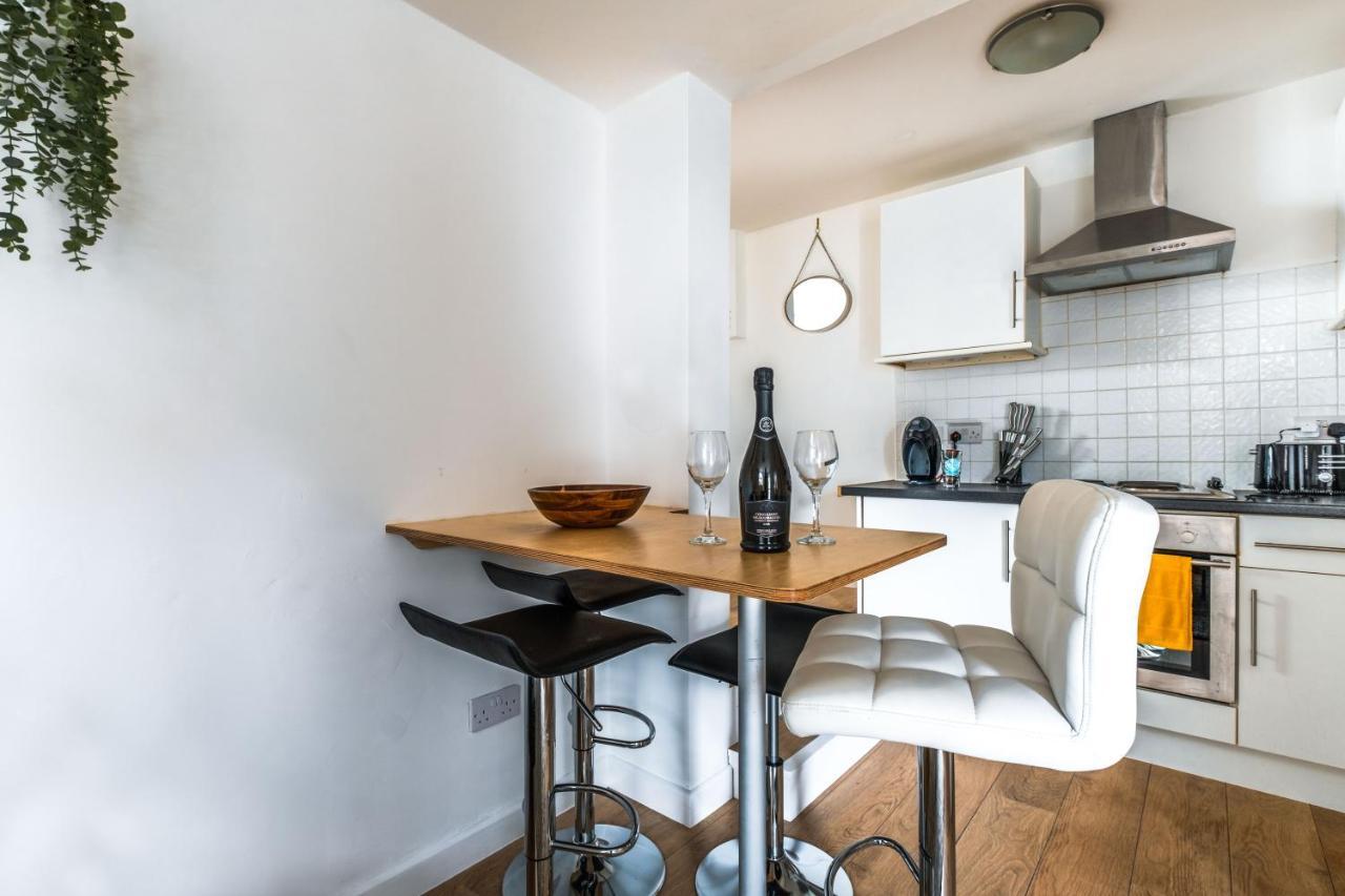 Cosy Flat In Free Parking Area, Next To Bus Stop Brighton Екстер'єр фото